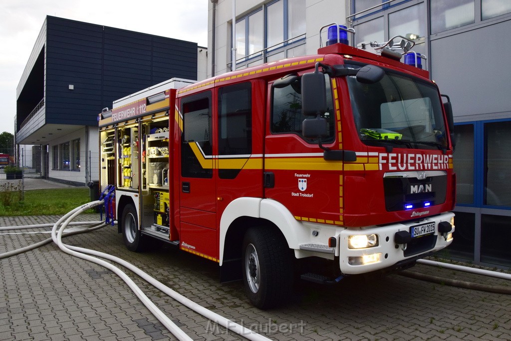 Grossbrand Halle Troisdorf Kriegsdorf Junkersring P136.JPG - Miklos Laubert